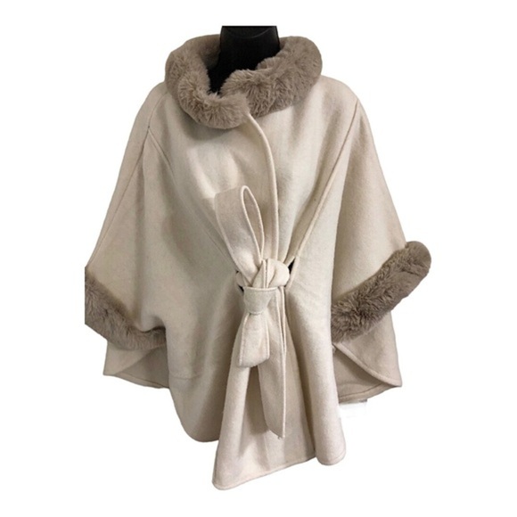 Gorgeous faux fur trim cream ecru belted‎ cape coat topper size S/M new - Picture 4 of 17